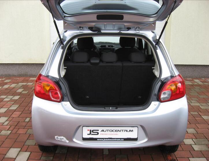 Mitsubishi Space Star 32