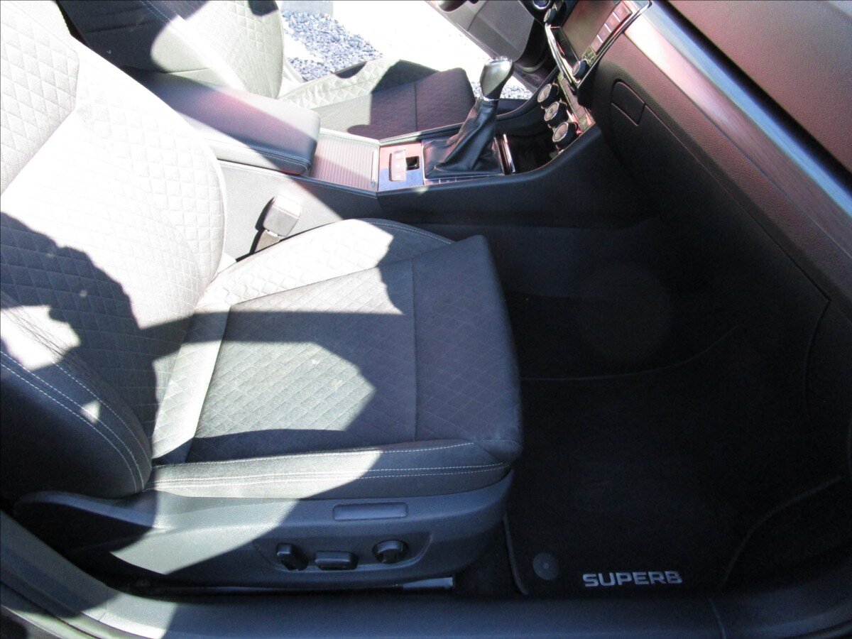 Škoda Superb Kombi 2,0 l 110 kw