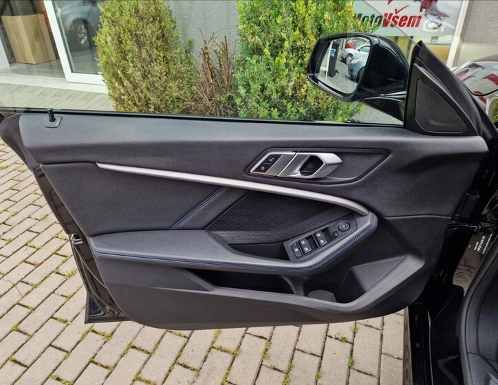 BMW Řada 2 39