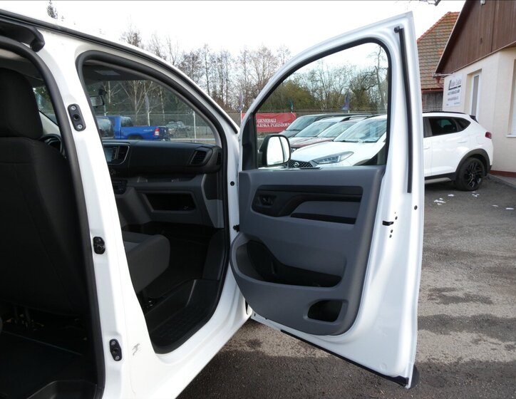 Peugeot Expert Kombi 1,5 l 88 kw