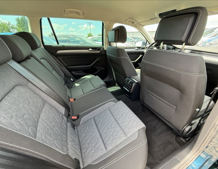 Volkswagen Passat 33