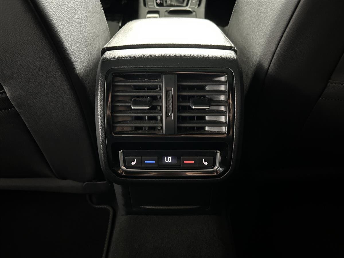 Volkswagen Arteon Kombi 2,0 l 147 kw