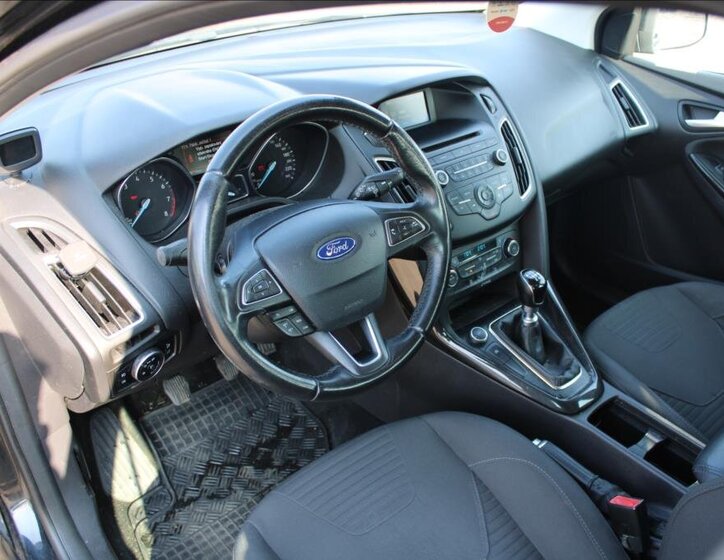 Ford Focus Kombi 1,5 l 110 kw