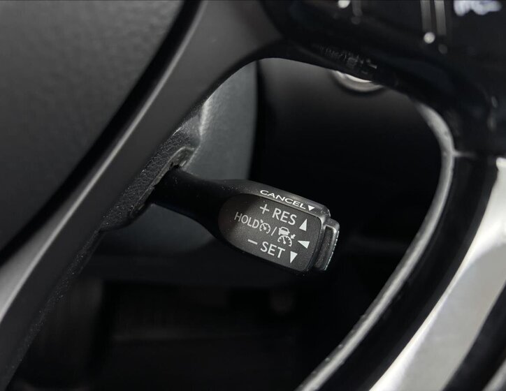 Toyota C-HR SUV 2,0 l 135 kw