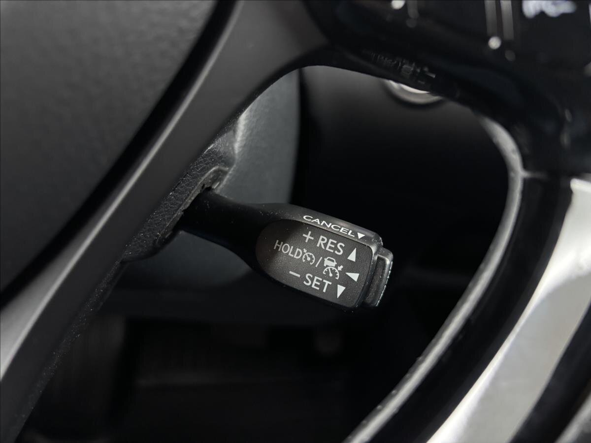 Toyota C-HR SUV 2,0 l 135 kw