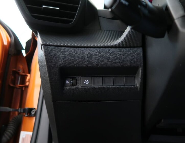 Peugeot 2008 SUV 1,2 l 74 kw