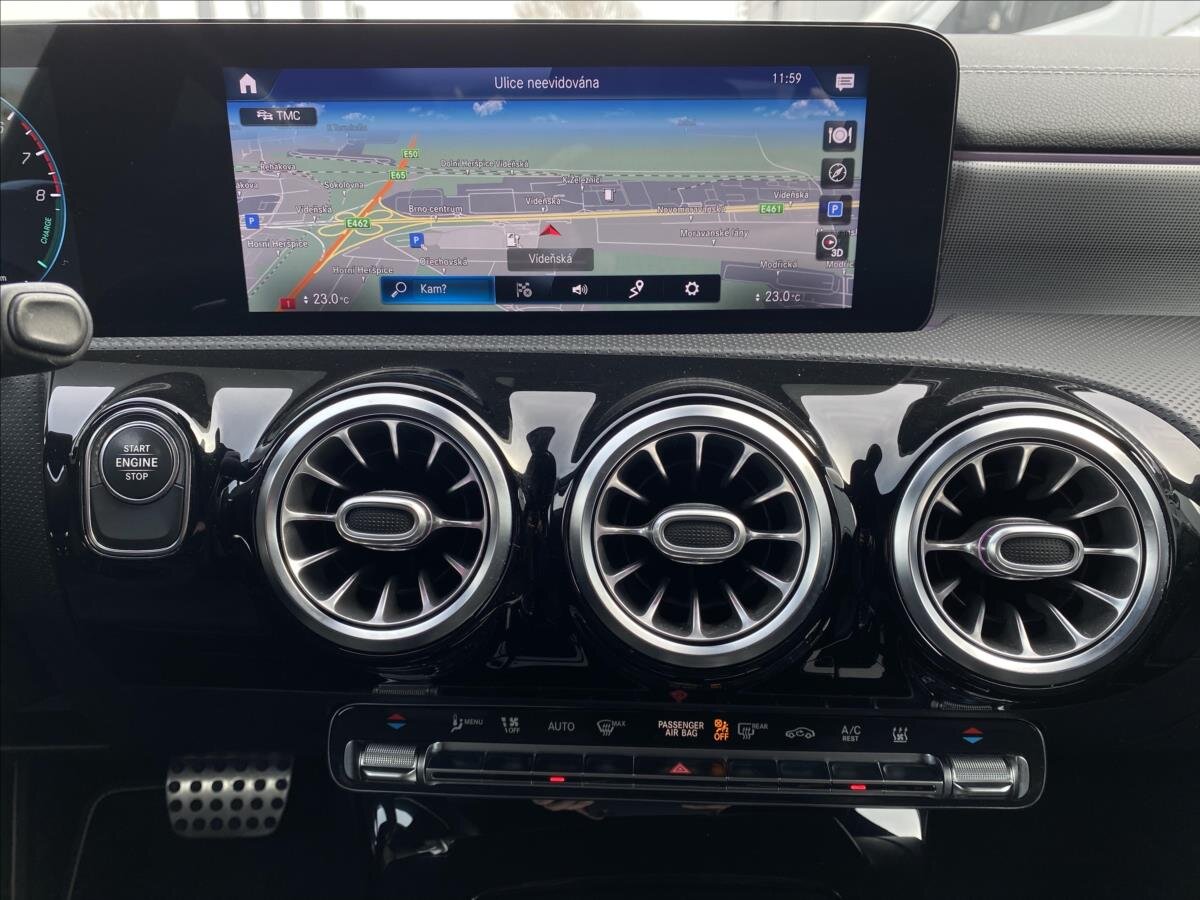 Mercedes-Benz CLA Kupé 1,3 l 118 kw