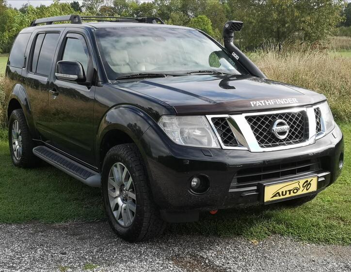 Nissan Pathfinder 46