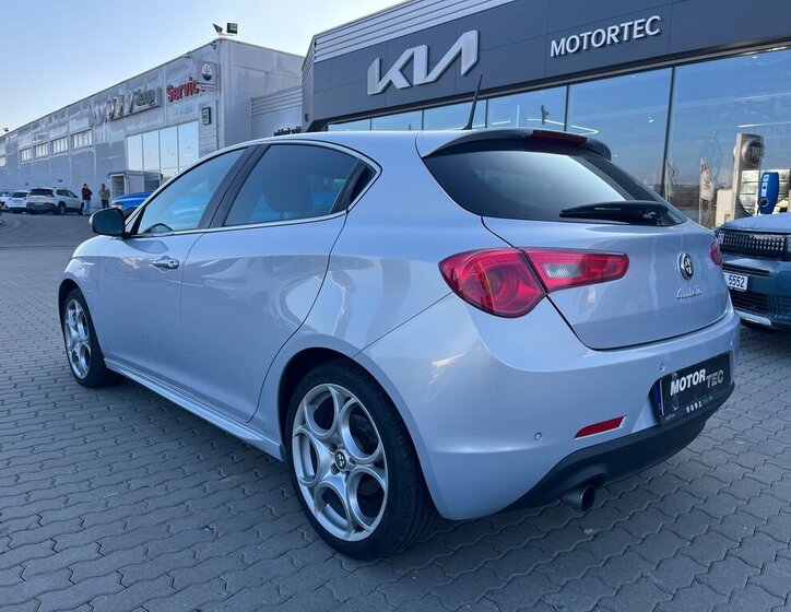 Alfa Romeo Giulietta 4