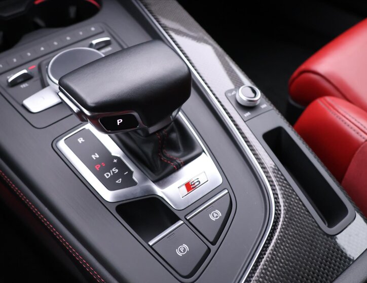 Audi S5 Sedan 3,0 l 260 kw