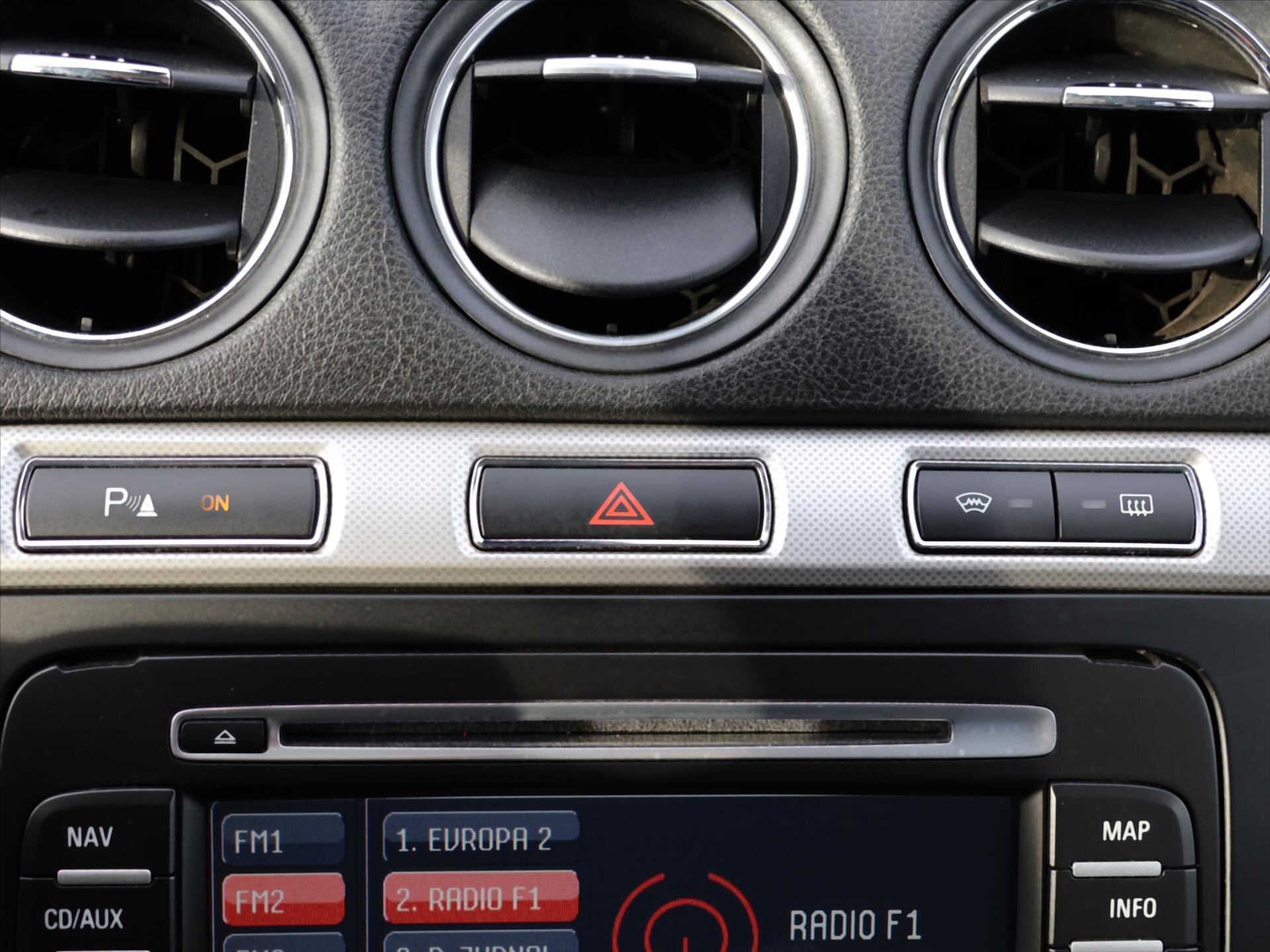 Ford S-MAX MPV 2,0 l 103 kw