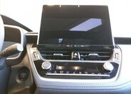 Toyota Corolla Cross CUV 2,0 l 112 kw