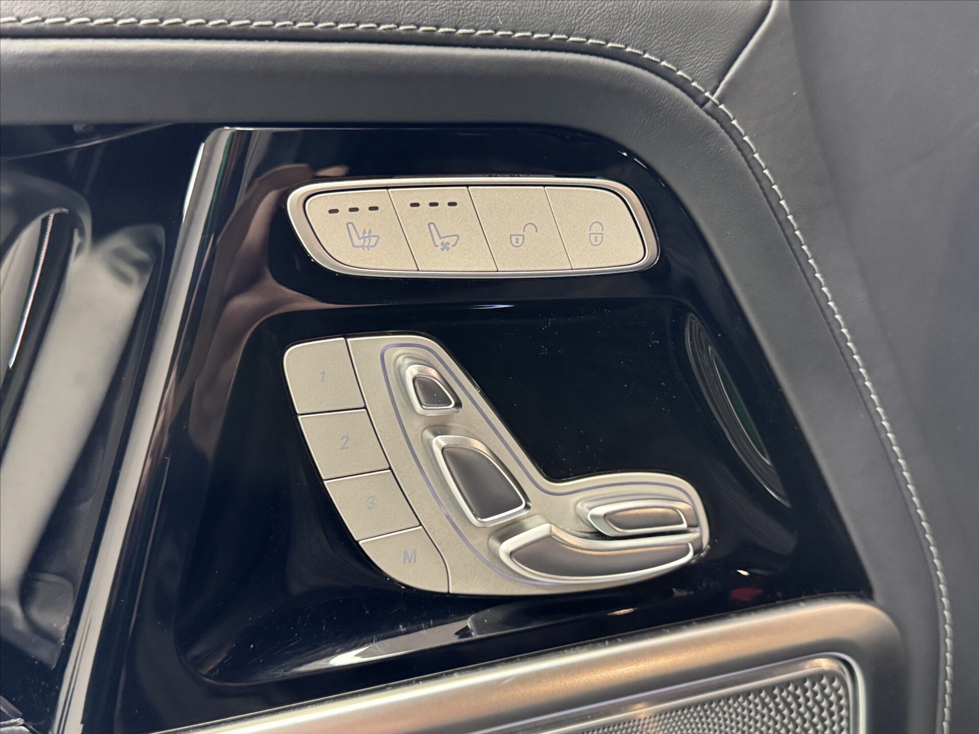 Mercedes-Benz Třídy G SUV 4,0 l 430 kw