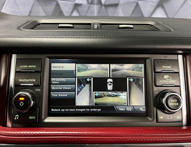 Land Rover Range Rover SUV / Terénní 4,4 l 230 kw