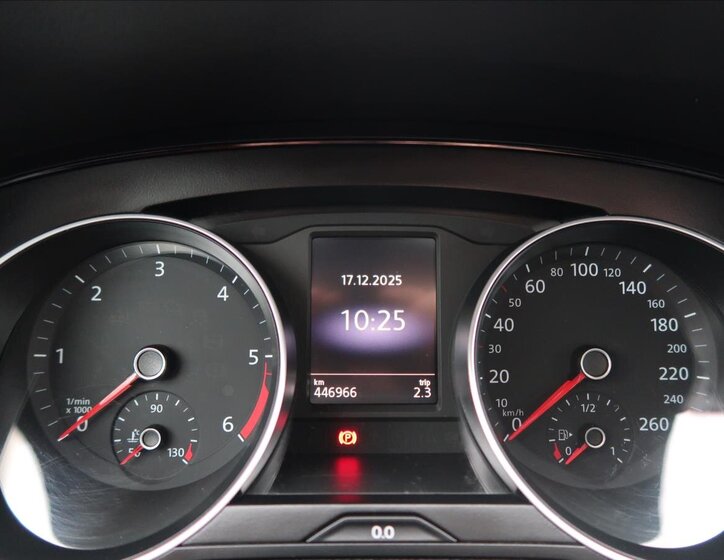 Volkswagen Passat 11