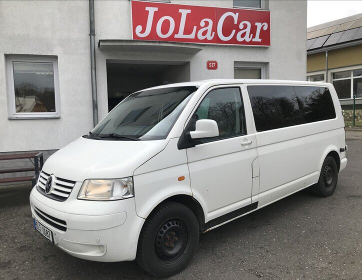 Volkswagen Caravelle Kombi 2,5 l 128 kw