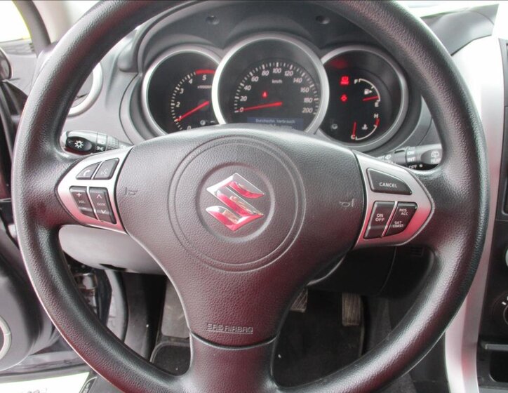 Suzuki Grand Vitara 19