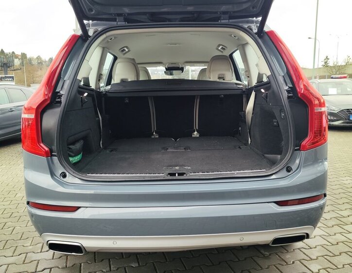 Volvo XC90 SUV 2,0 l 173 kw