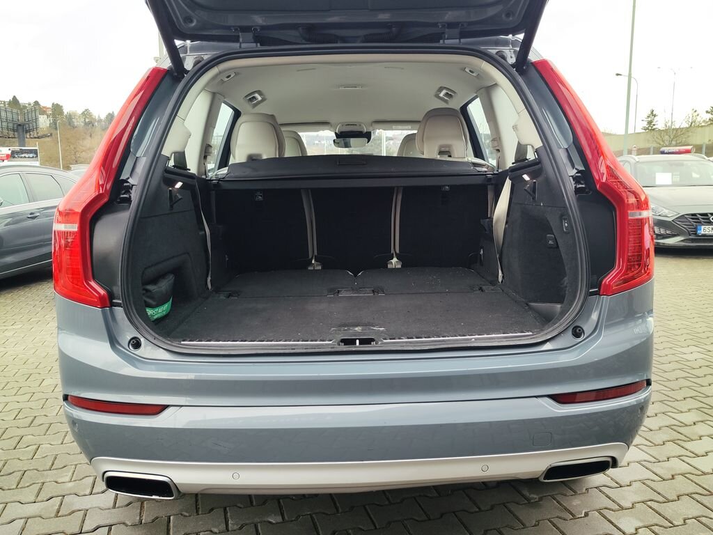 Volvo XC90 SUV 2,0 l 173 kw