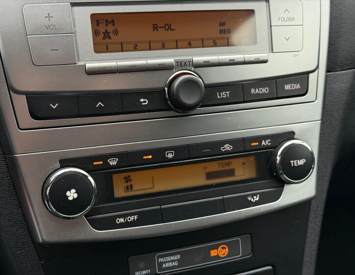 Toyota Avensis Sedan 1,6 l 97 kw