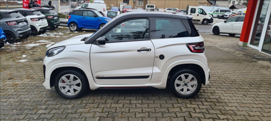 Ligier JS 60 Hatchback 478,0 6 kw