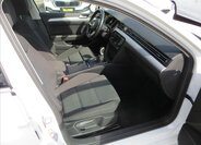 Volkswagen Passat Liftback 1,5 l 110 kw