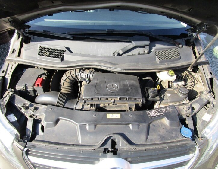 Mercedes-Benz Třídy V Kombi 2,1 l 140 kw