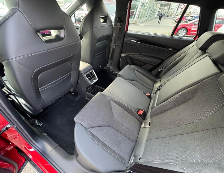 Škoda Elroq SUV / Terénní 0,0 210 kw