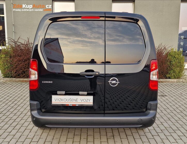 Opel Combo Skříň 1,5 l 75 kw