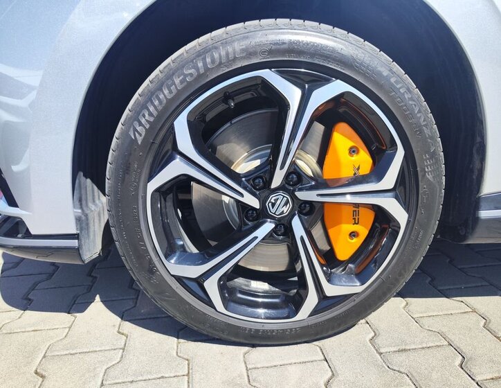 MG MG4 Hatchback 0,0 320 kw