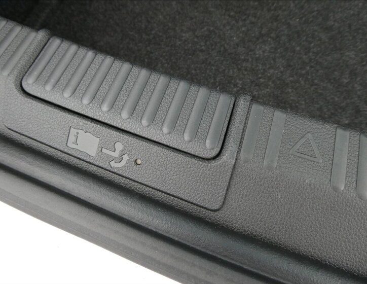 Škoda Superb Sedan / Limuzína 2,0 l 110 kw