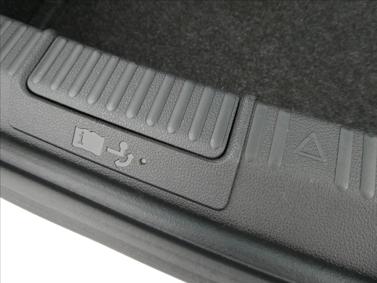 Škoda Superb Sedan / Limuzína 2,0 l 110 kw