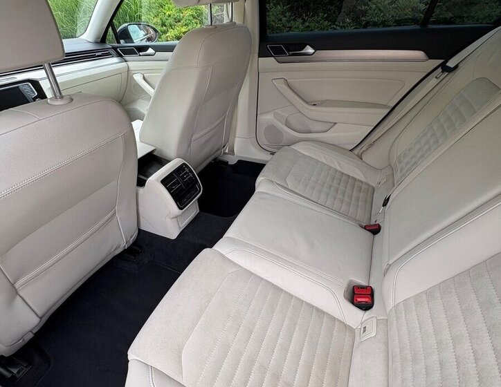 Volkswagen Passat Sedan 0,0 0