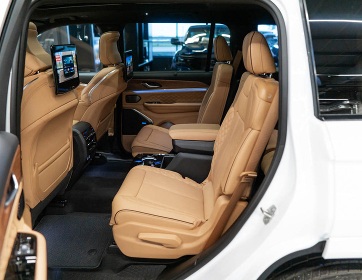 Jeep Grand Cherokee 44