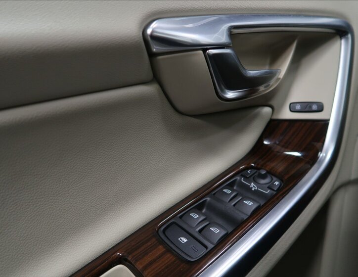 Volvo S60 Sedan / Limuzína 2,0 l 140 kw