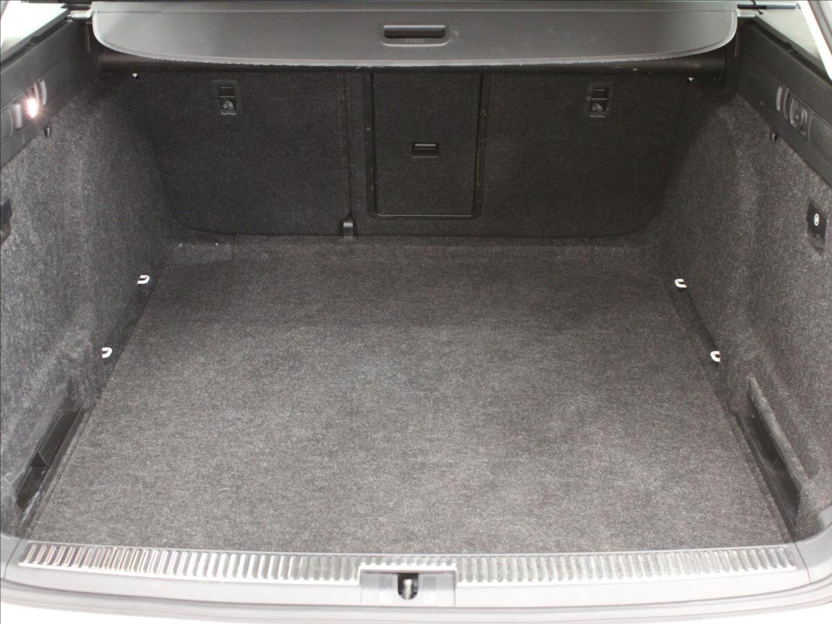 Škoda Superb Kombi 2,0 l 110 kw