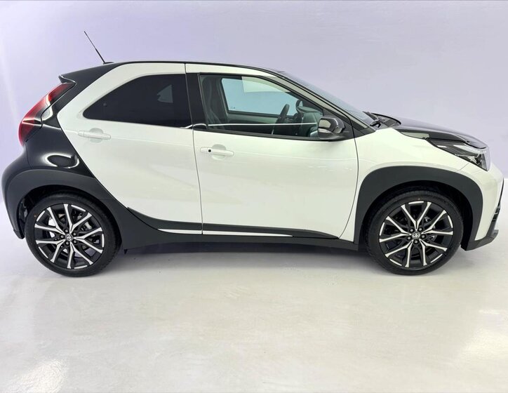 Toyota Aygo Hatchback 1,5 l 85 kw