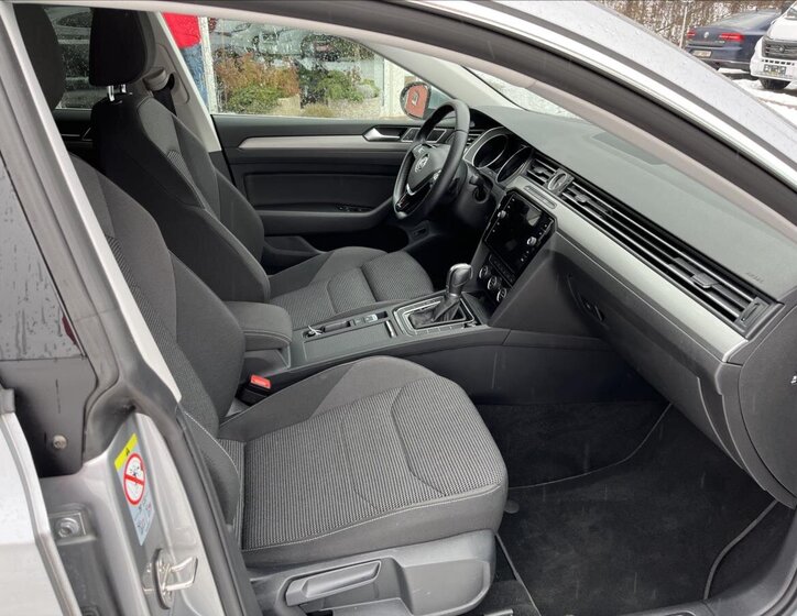 Volkswagen Arteon Liftback 2,0 l 110 kw