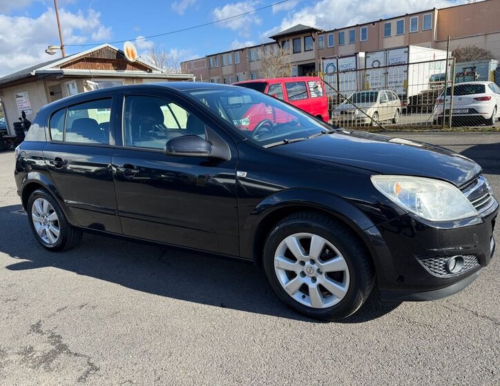 Opel Astra Hatchback 1,6 l 85 kw