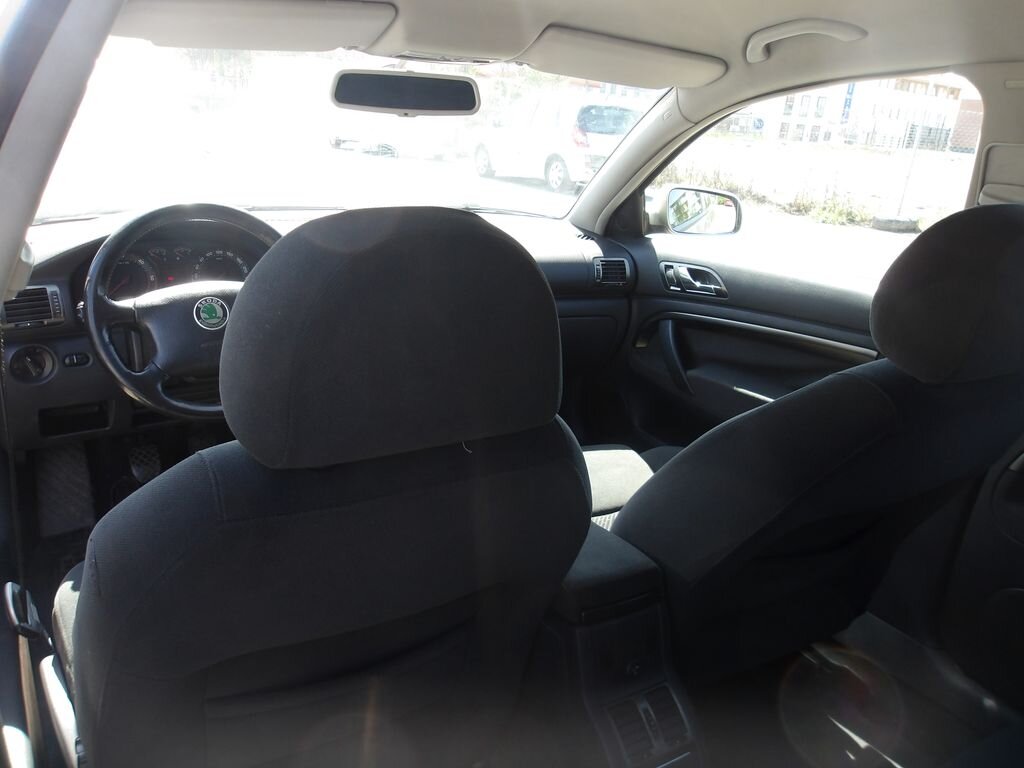 Škoda Superb Sedan / Limuzína 1,9 l 96 kw