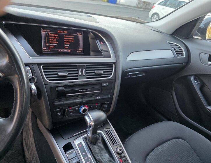 Audi A4 Kombi 2,0 l 100 kw