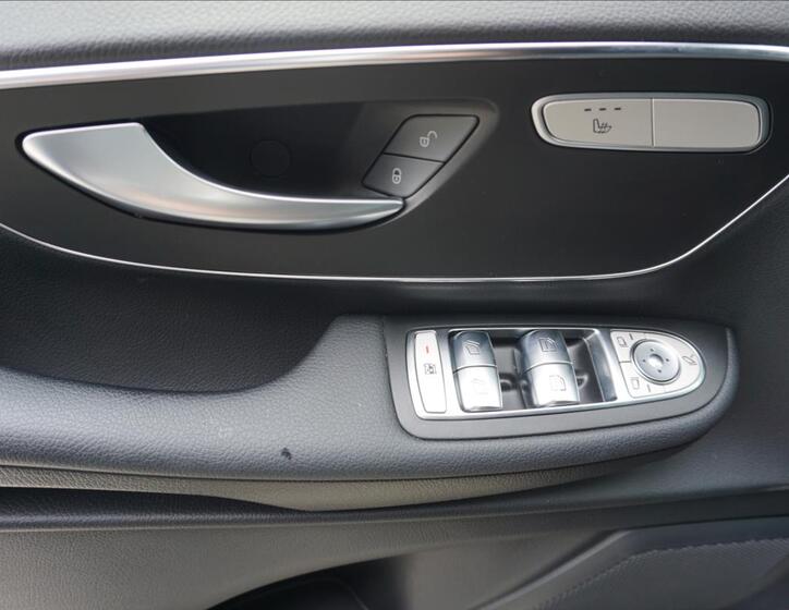 Mercedes-Benz Třídy V 17