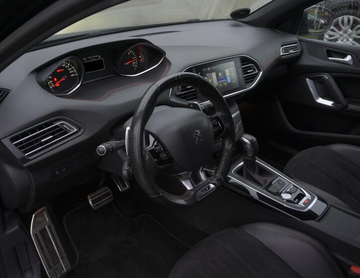 Peugeot 308 Kombi 2,0 l 133 kw