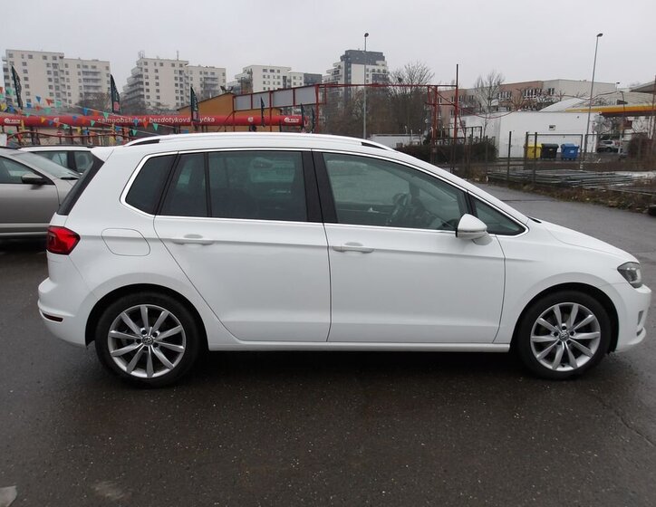 Volkswagen Touran Kombi 2,0 l 110 kw