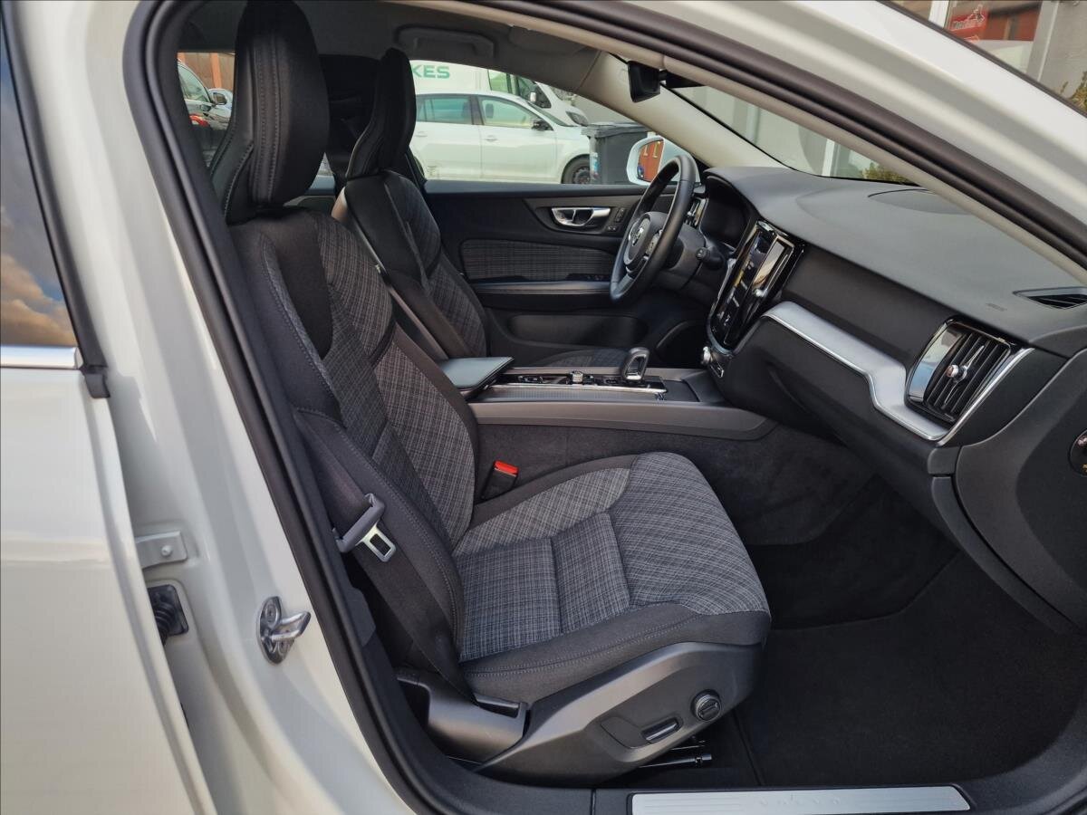 Volvo V60 Kombi 2,0 l 145 kw