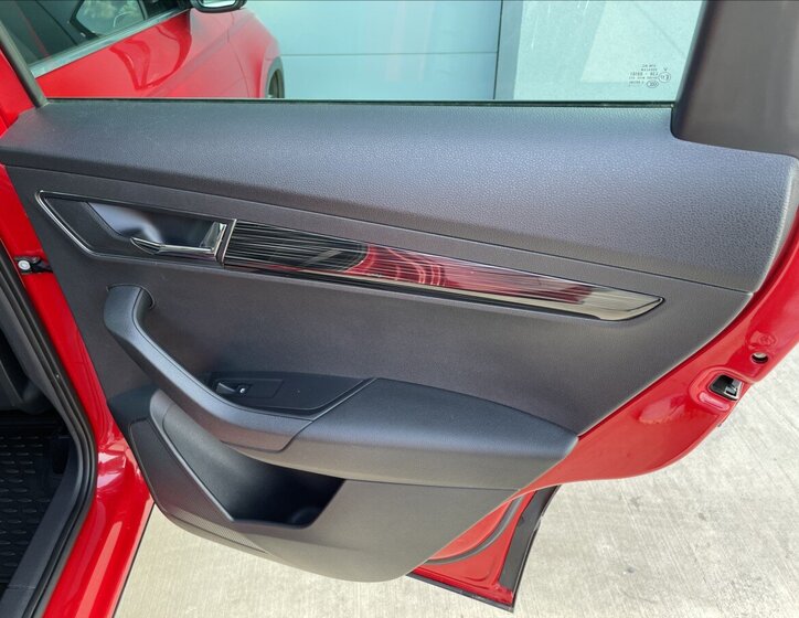 Škoda Karoq SUV / Terénní 2,0 l 110 kw