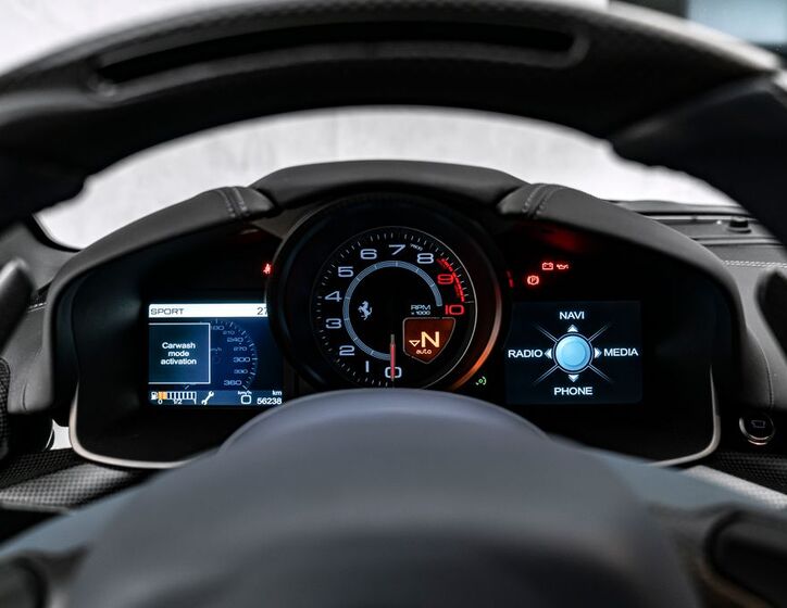 Ferrari F12 Berlinetta 29