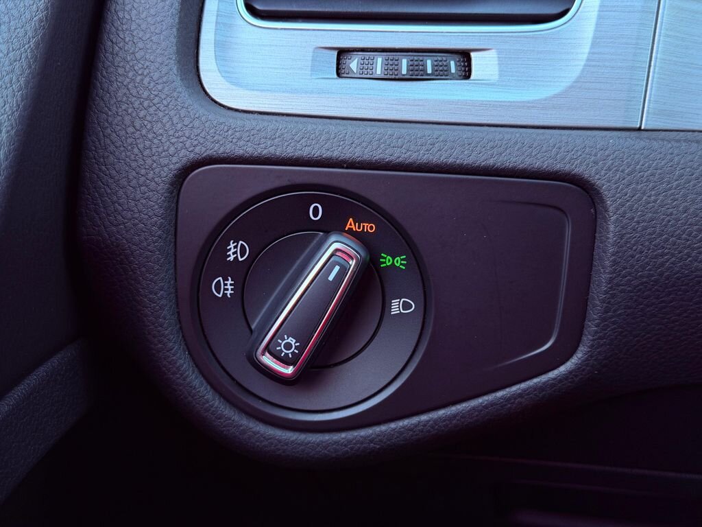 Volkswagen Golf Kombi 1,6 l 81 kw