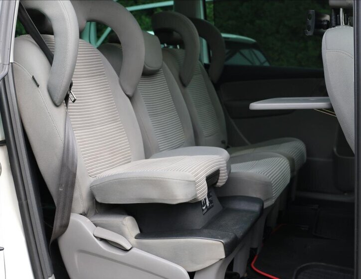 Seat Alhambra Kombi 2,0 l 103 kw