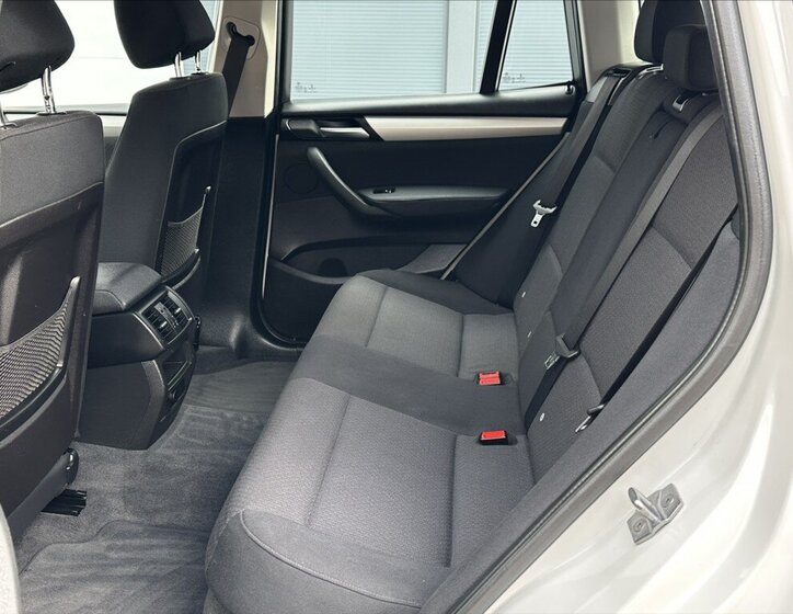 BMW X3 SUV / Terénní 2,0 l 180 kw